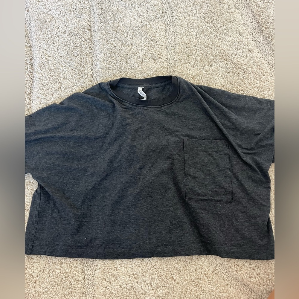 lululemon cropped t shirt